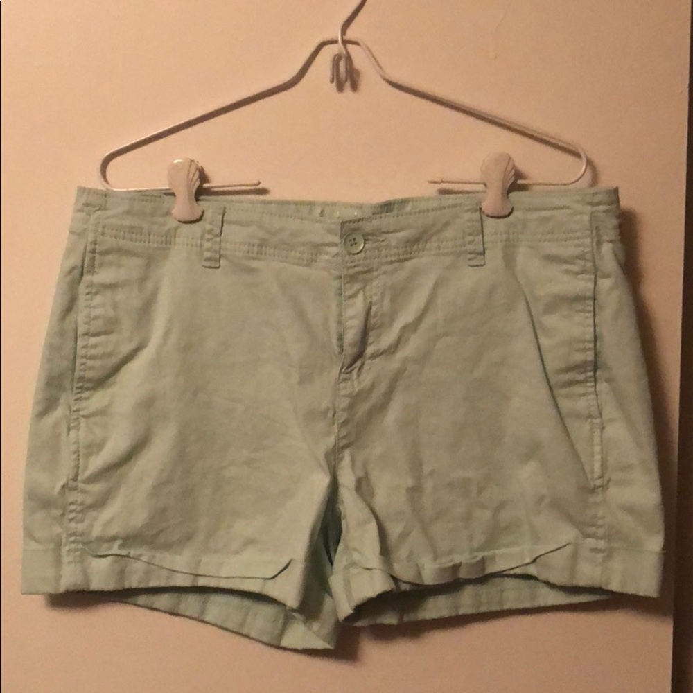 Elle shorts